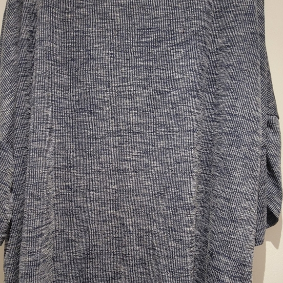 bloomchic - Picture 3 of 3